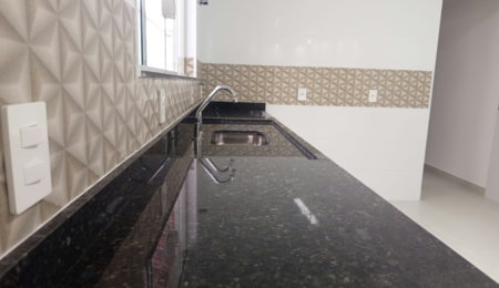 🌊✨ Oportunidade Única na Praia Grande – Casa Nova com Piscina a Apenas 390m do Mar! ✨🌊