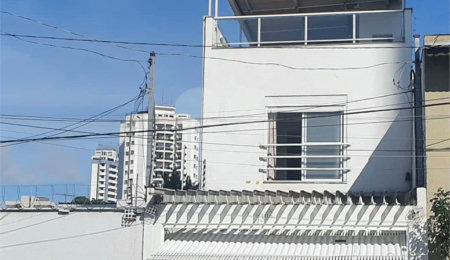 SOBRADO NO IPIRANGA COM 2 SUITES E 2 VAGAS DE GARAGEM.