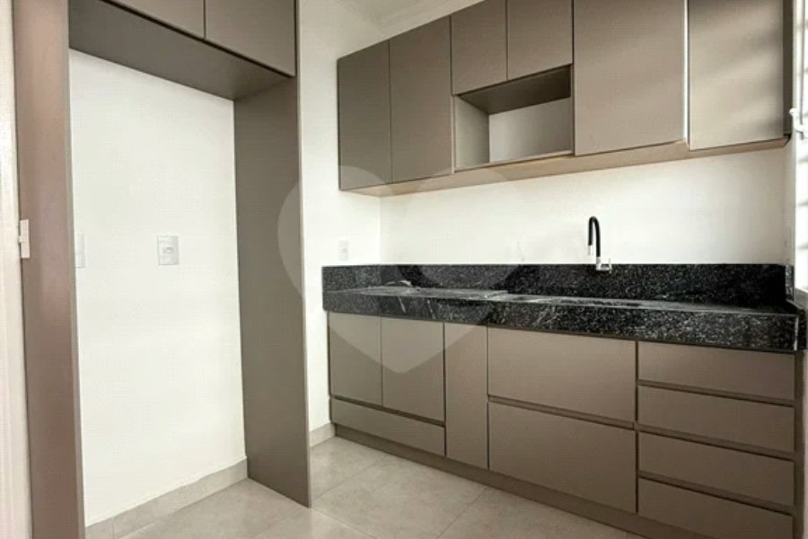 Vendo Apartamento Novo – 80m² de Conforto e Praticidade!