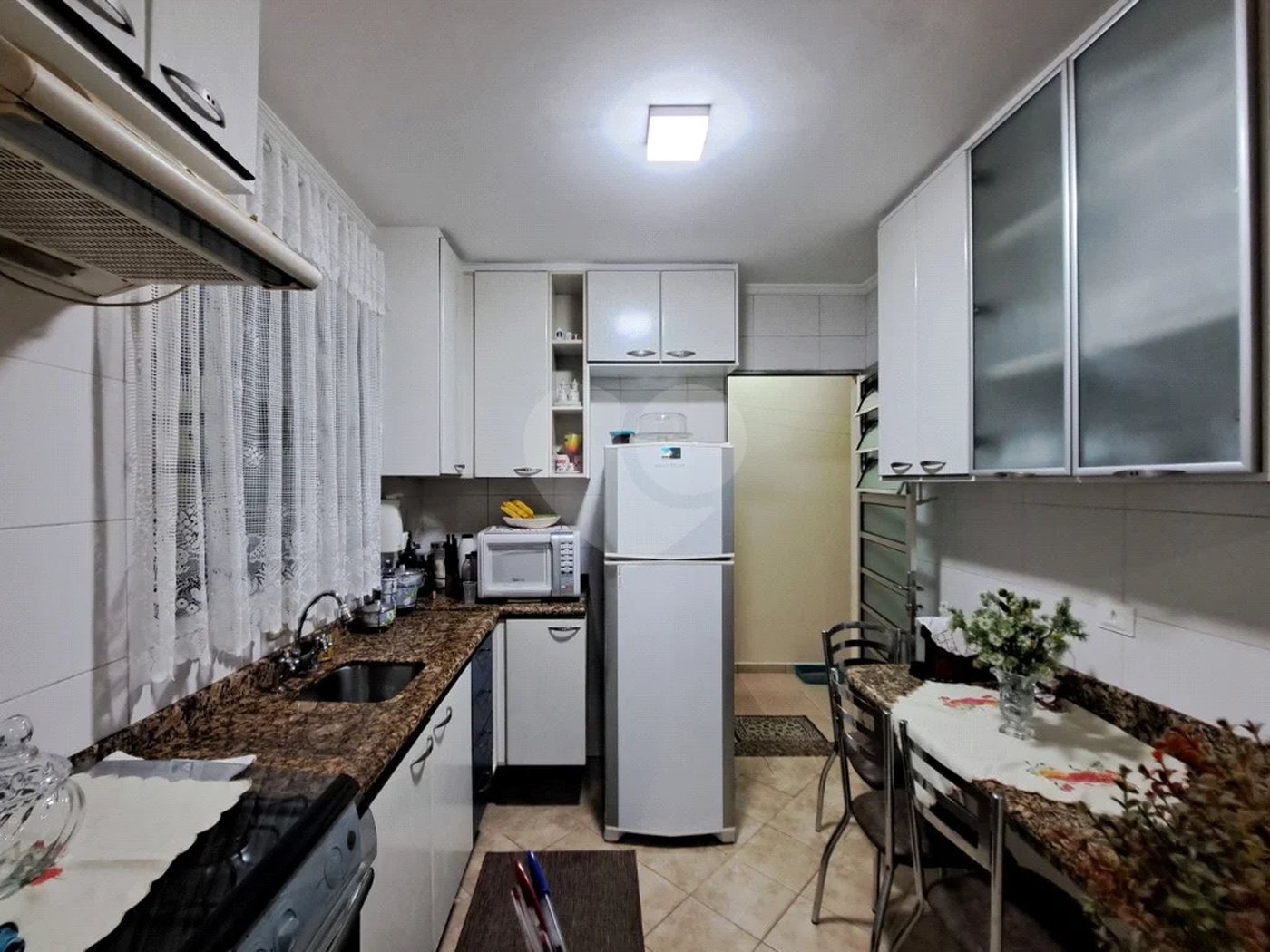 Sobrado com 425 m², 3 suítes e 4 vagas de garagem, à venda no bairro Santa Maria em São Caetano do Sul