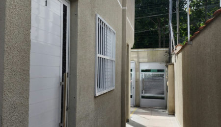 Casa à venda com 3 quartos, sendo 1 suíte, em Canto do Forte, Praia Grande - SP