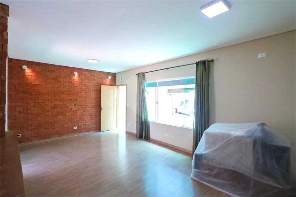 Casa à Venda em São Caetano do Sul com 188 m², 2 Vagas e Churrasqueira.