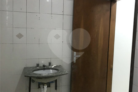 Casa com salão para Venda no Jardim Umarizal.