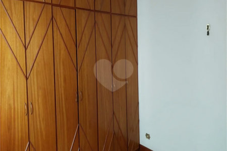 Casa com dois pavimentos na Barra Funda: