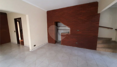 Sobrado à venda ou para alugar com 3 quartos, sendo 1 suíte,  em Vila Guarani (z Sul), São Paulo, SP