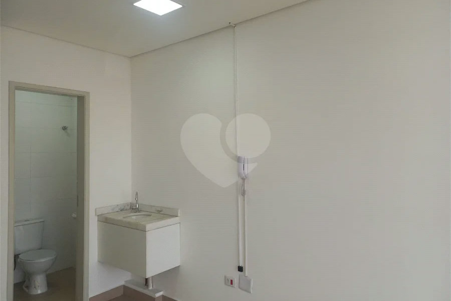 Sala Comercial para locação na Região da Vila Santa Catarina!!!