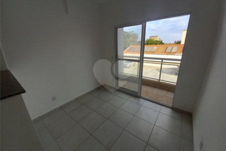 Apartamento no Condomínio Mirante Araucária.
