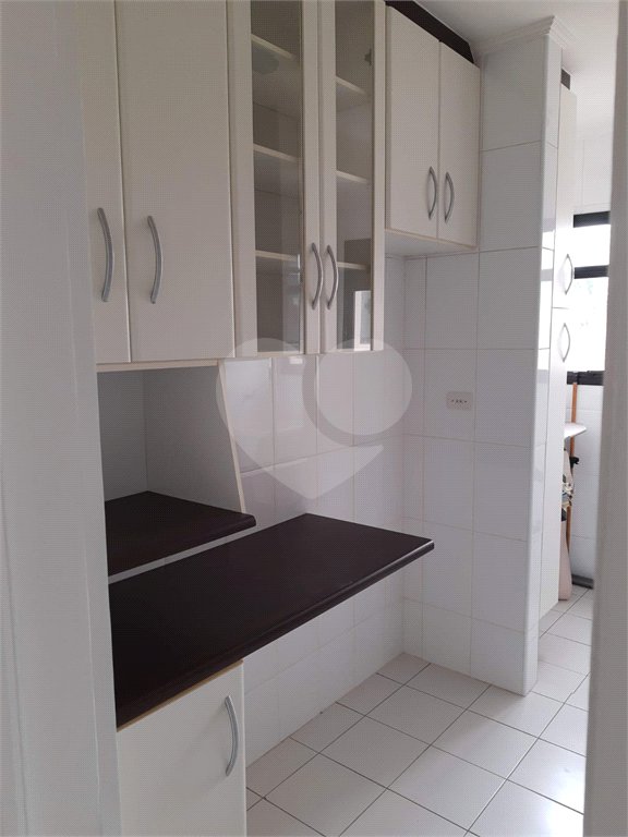 Apartamento no Condomínio Residencial Hadad.