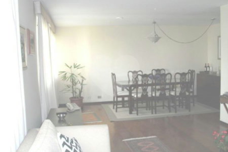 Apartamento à venda com 4 quartos, sendo 1 suíte, em Campo Belo, São Paulo, SP
