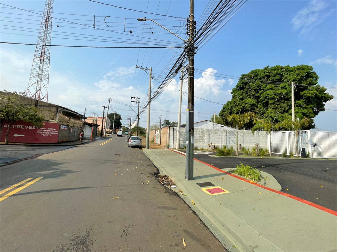 Apartamento para venda ou locação no Condomínio Residencial Vila das Flores