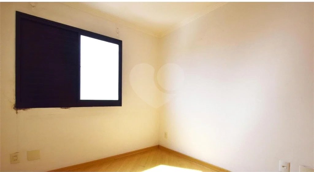 VENDA Apartamento de 55 m² | 2 dormitórios | Varanda | 1 Vaga Coberta – Bem Localizado - Mooca