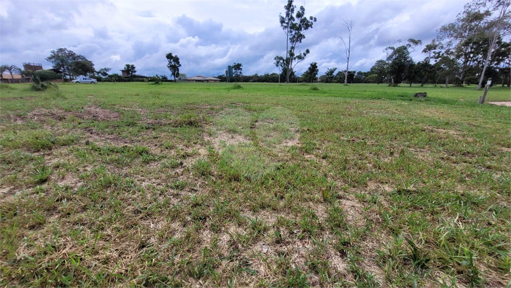 Loteamento Residencial no Condomínio Vila Pinhal do Broa