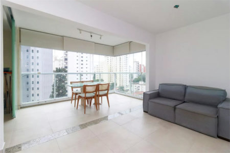 Apartamento com 43m² na região do Campo Belo em São Paulo - SP.