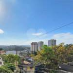 Excelente Oportunidade, 3 quartos, sendo 1 suíte, que promove conforto e privacidade para a família.