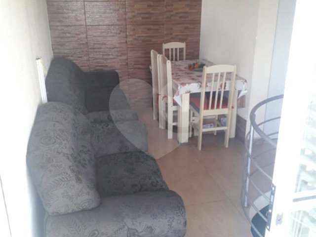 Duplex à venda com 3 quartos em Guaianazes, São Paulo, SP