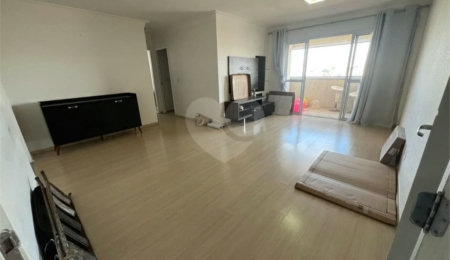 Apartamento à venda com 2 quartos, sendo 1 suíte, em Jardim Santo Antônio, Santo André, SP