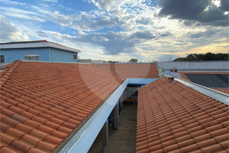 Casa Térrea com 2 dormitórios, sendo 1 suíte.