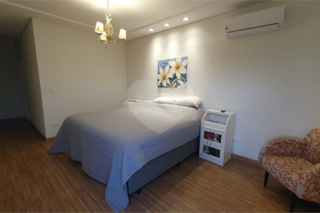 CASA A VENDA NO URBANOVA COM 390M², 5 DORMITORIOS, 6 BANHEIROS, PISCINA, 3 VAGAS, Sjc
