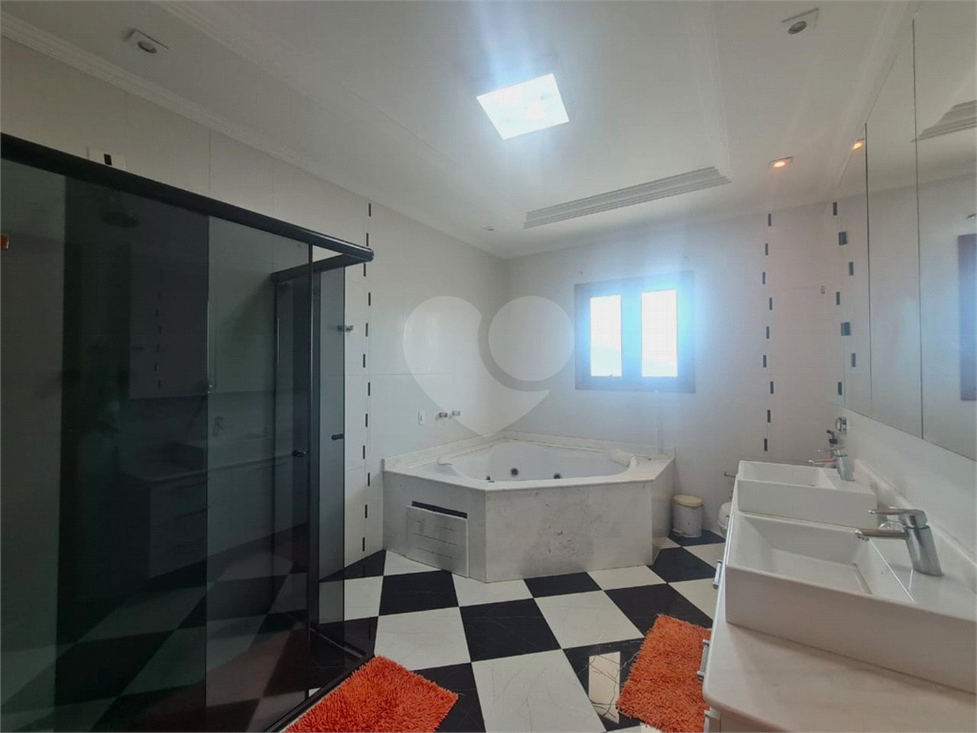 Casa à venda com 3 suítes em Interlagos, São Paulo, SP
