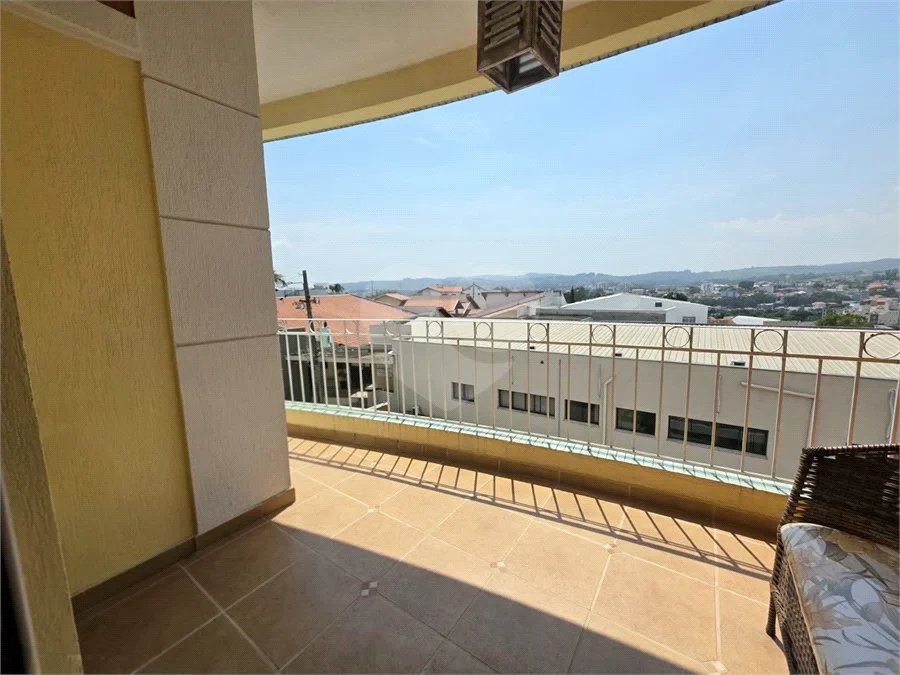 Apartamento / Cobertura Duplex a Venda no Edifício Roma em Vinhedo/SP
