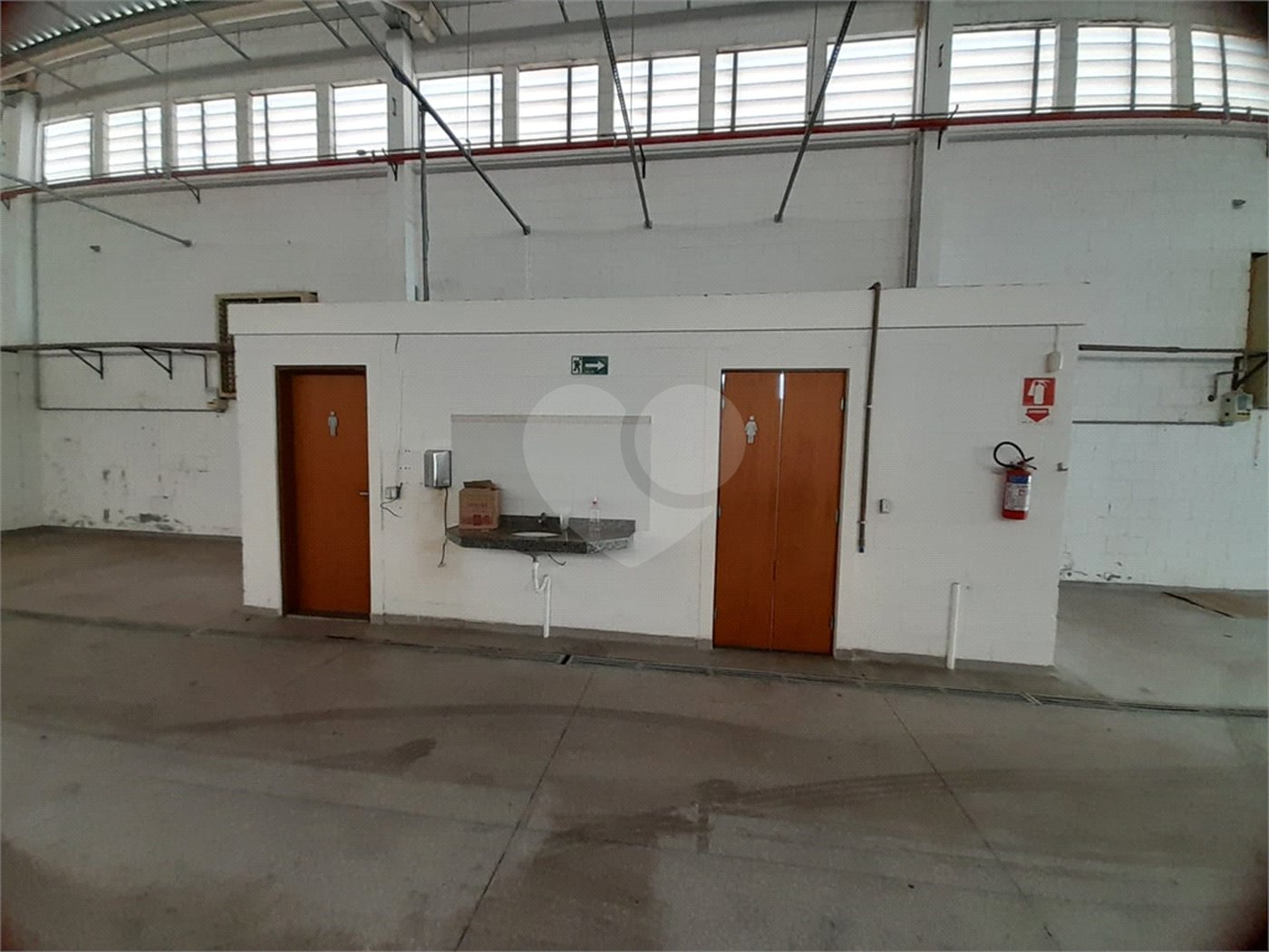 Galpão Industrial no Jardim Tangará - 1.714,91 m² de Área Útil
