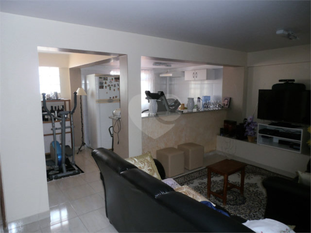 Sobrado à venda com 3 quartos, sendo 1 suíte,  em Vila Madalena, São Paulo, SP
