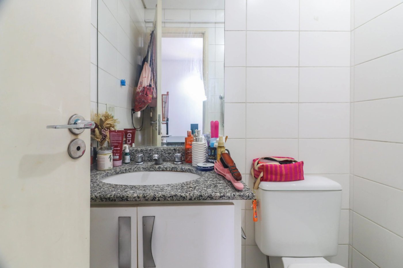 Apartamento à venda com 3 quartos, sendo 1 suíte,  em Jardim Esmeralda, São Paulo, SP