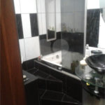 Casa à venda com 250 m², 6 quartos, sendo 1 suíte, 5 banheiros, 2 vagas, próxima à estação de metrô Vila Matilde,