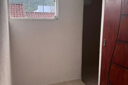 🏡 Casa para Locação a Apenas 200 Metros da Praia – Solemar