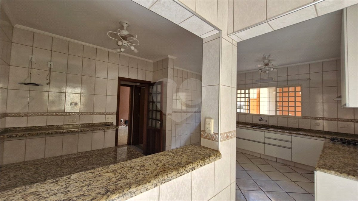 Casa sofisticada à venda em bairro nobre de Atibaia | 3 dormitórios | 408 m²
