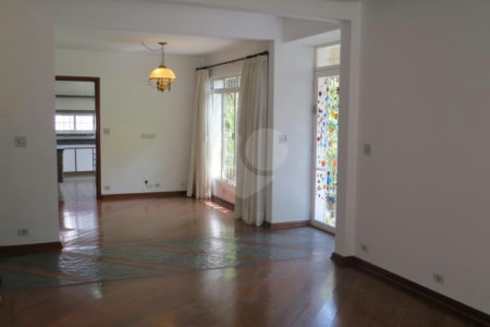 Casa de Vila à venda com 4 suítes em Morumbi, São Paulo, SP