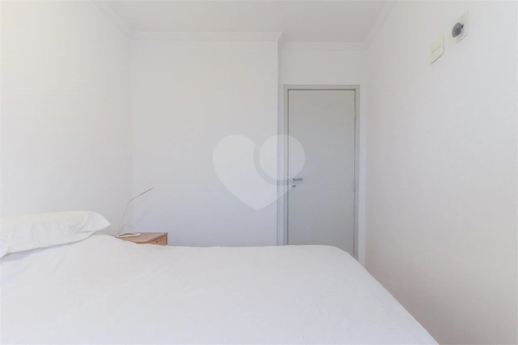 Vila Clementino - Apartamento na Rua Loefgren | 80 m² | 3 Dormitórios | 1 Suíte | 2 Vagas | Último Andar