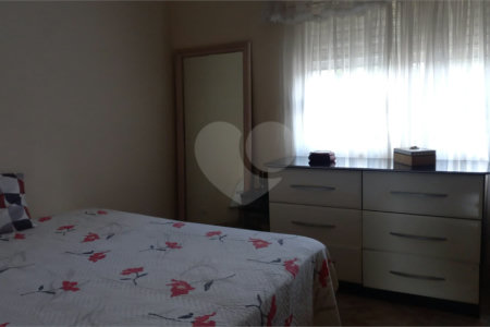 Sobrado à venda com 3 quartos, sendo 1 suíte, em Jabaquara, São Paulo, SP