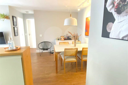 Apartamento à venda Vila Gumercindo - 2 dormitórios, 1 suíte, 1 vaga