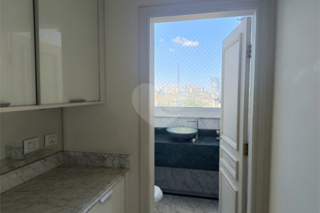 Apartamento em Higienópolis com 4 quartos e 3 vagas