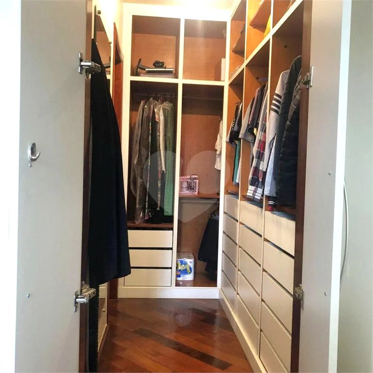 Apartamento · 125m² · 3 quartos · 2 vagas