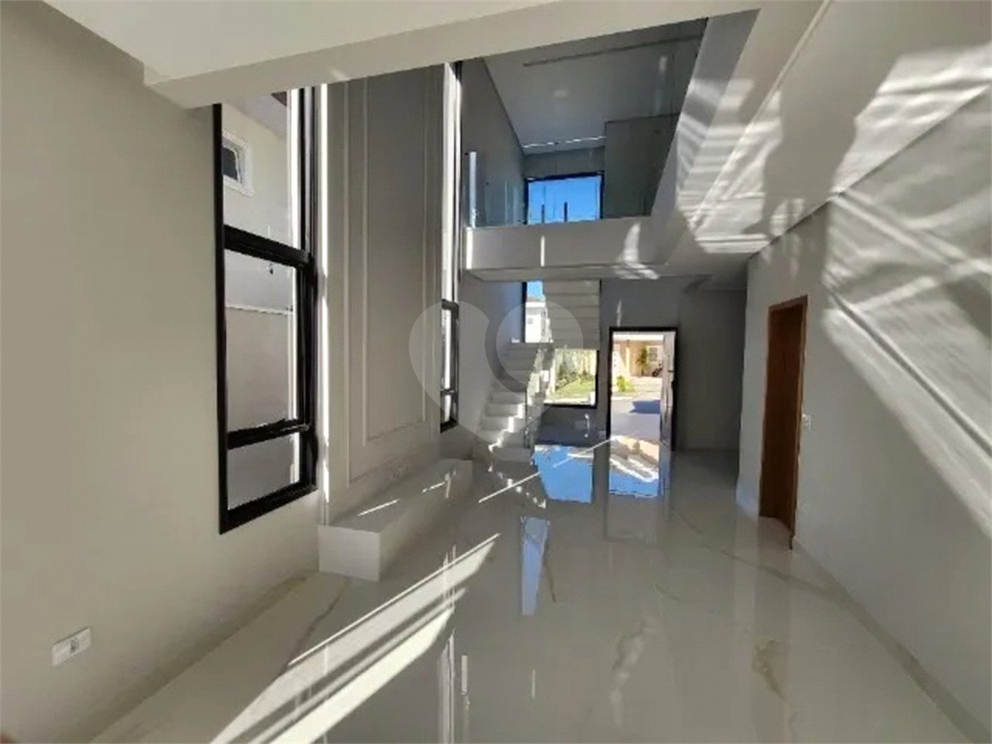 CASA A VENDA 280M², 4 DORMITORIOS, 4 SUITES, 4 VAGAS - URBANOVA - SÃO JOSÉ DOS CAMPOS/SP.
