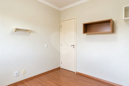 Apartamento com 2 dormitórios e 1 vaga em Nova Petrópolis, com piscina, academia, brinquedoteca, churrasqueira e portaria 24 horas. Excelente localização.