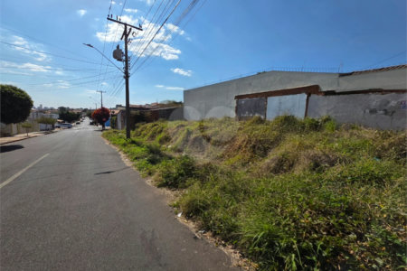 Terreno 8,5 X 25, próximo ao Jau serve no jardim das torres.