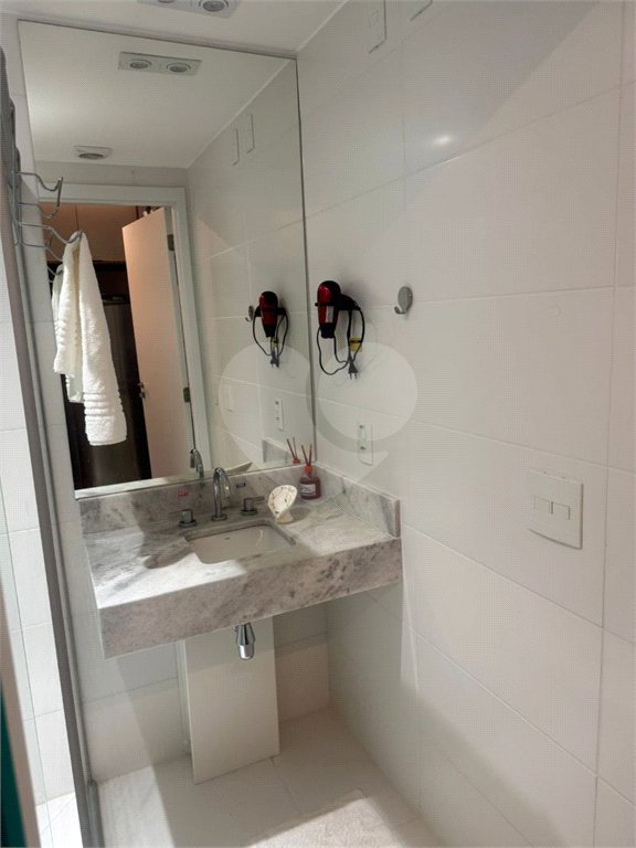 VENDO - Studio mobiliado e decorado na Vila Mariana.