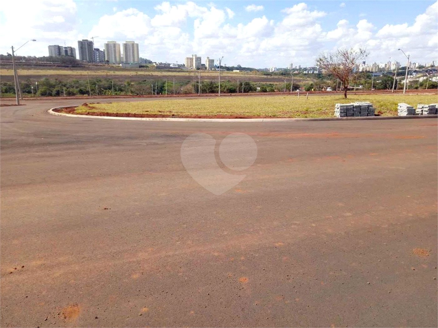 Terreno com 250,00 m² .