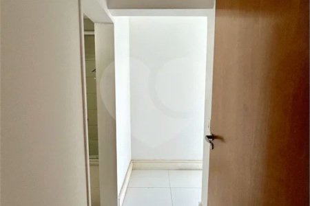 Apartamento de 105 m2, 3 dorms, 2 vagas livres em Perdizes