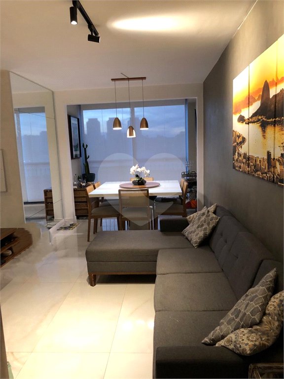 Apartamento à venda com 3 quartos, sendo 1 suíte, em Santo Amaro, São Paulo, SP
