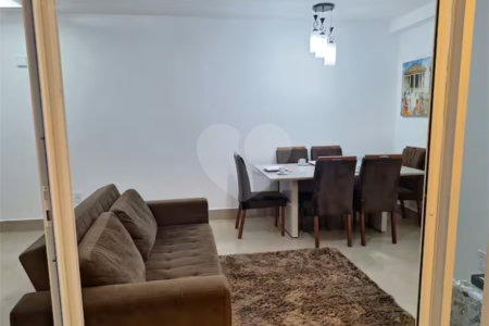 Apartamento com uma suíte para locação ao lado do Shopping Metrô Tatuapé. SP