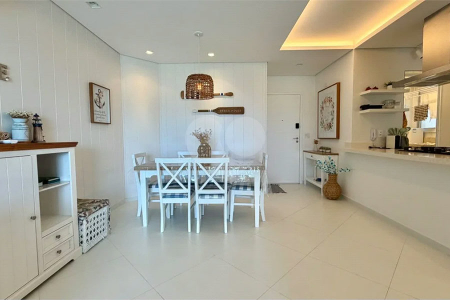 Apartamento à venda com 3 quartos, sendo 1 suíte, em Riviera de São Lourenço, Bertioga, SP