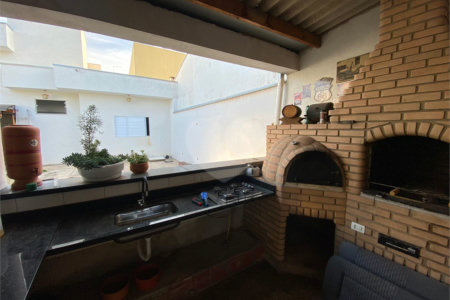 Casa térrea no Samambaia.