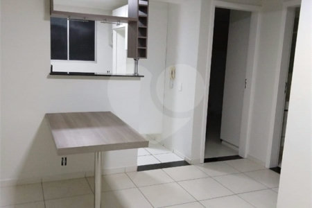 Apartamento no Condomínio Monte Olimpo.