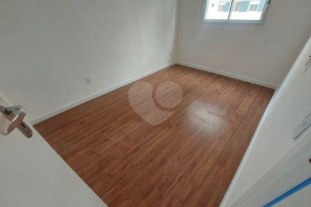 Apartamento com 36m² , 1 dormitório , à venda no Cambucí.