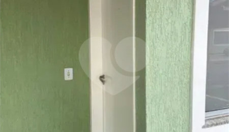 Casa à venda com 3 quartos no condomínio Esplanada, Jacareí - SP