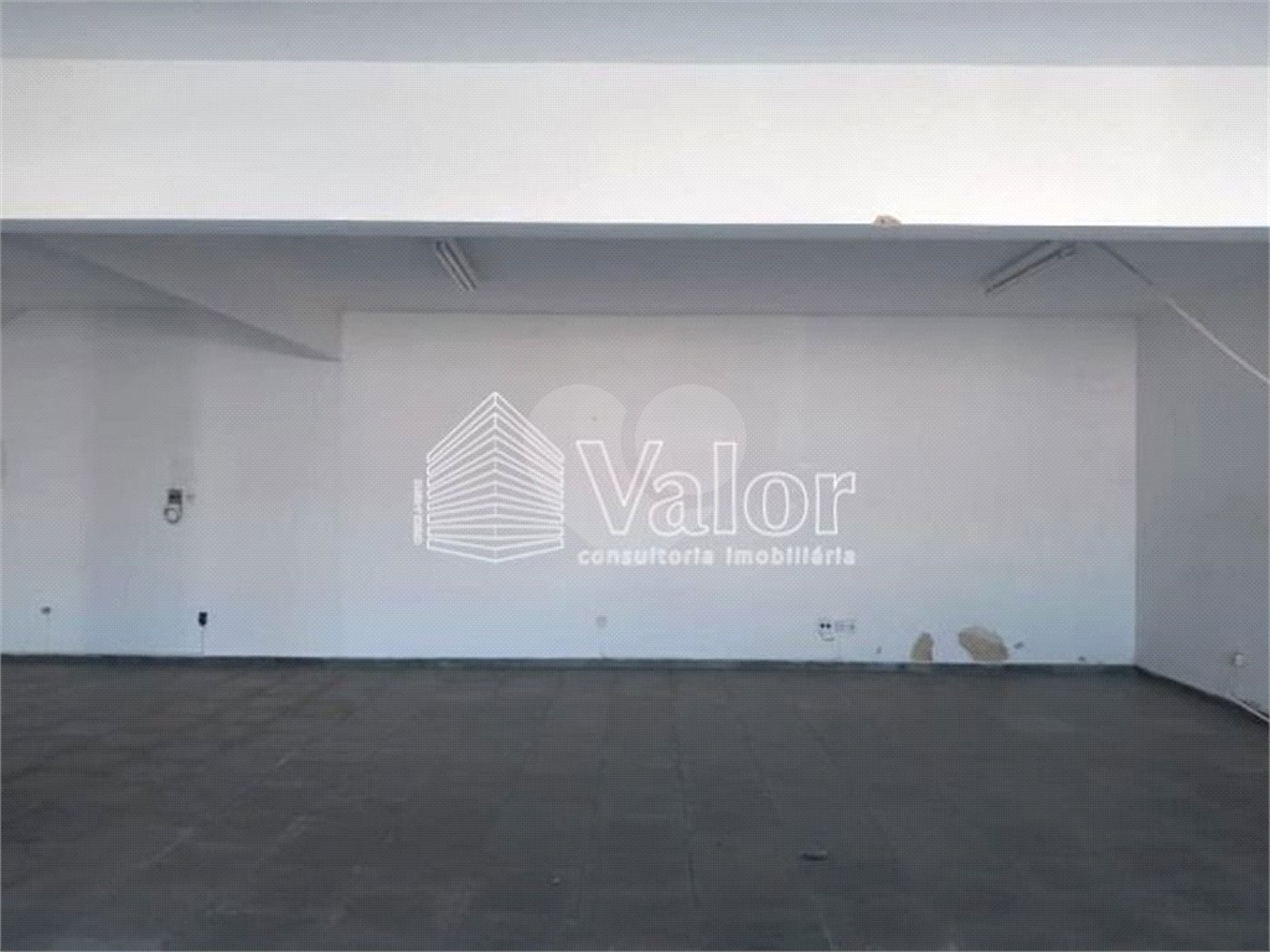 Sala comercial com 90 m² de área total no Jardim São Carlos